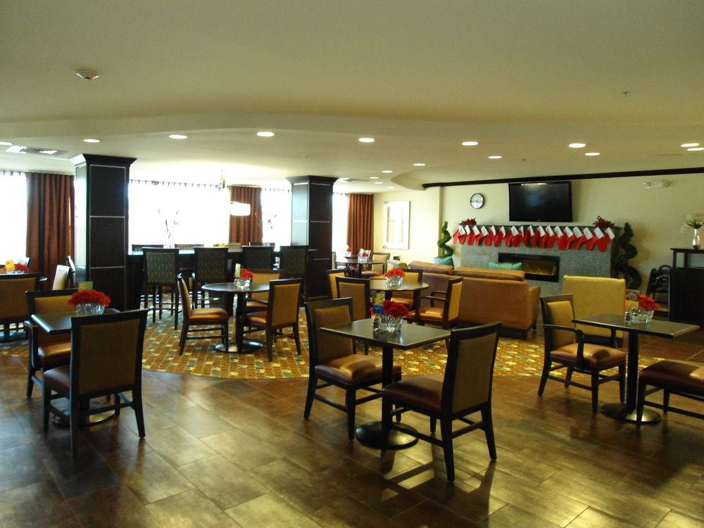 Holiday Inn Express And Suites Alpine By Ihg Екстериор снимка