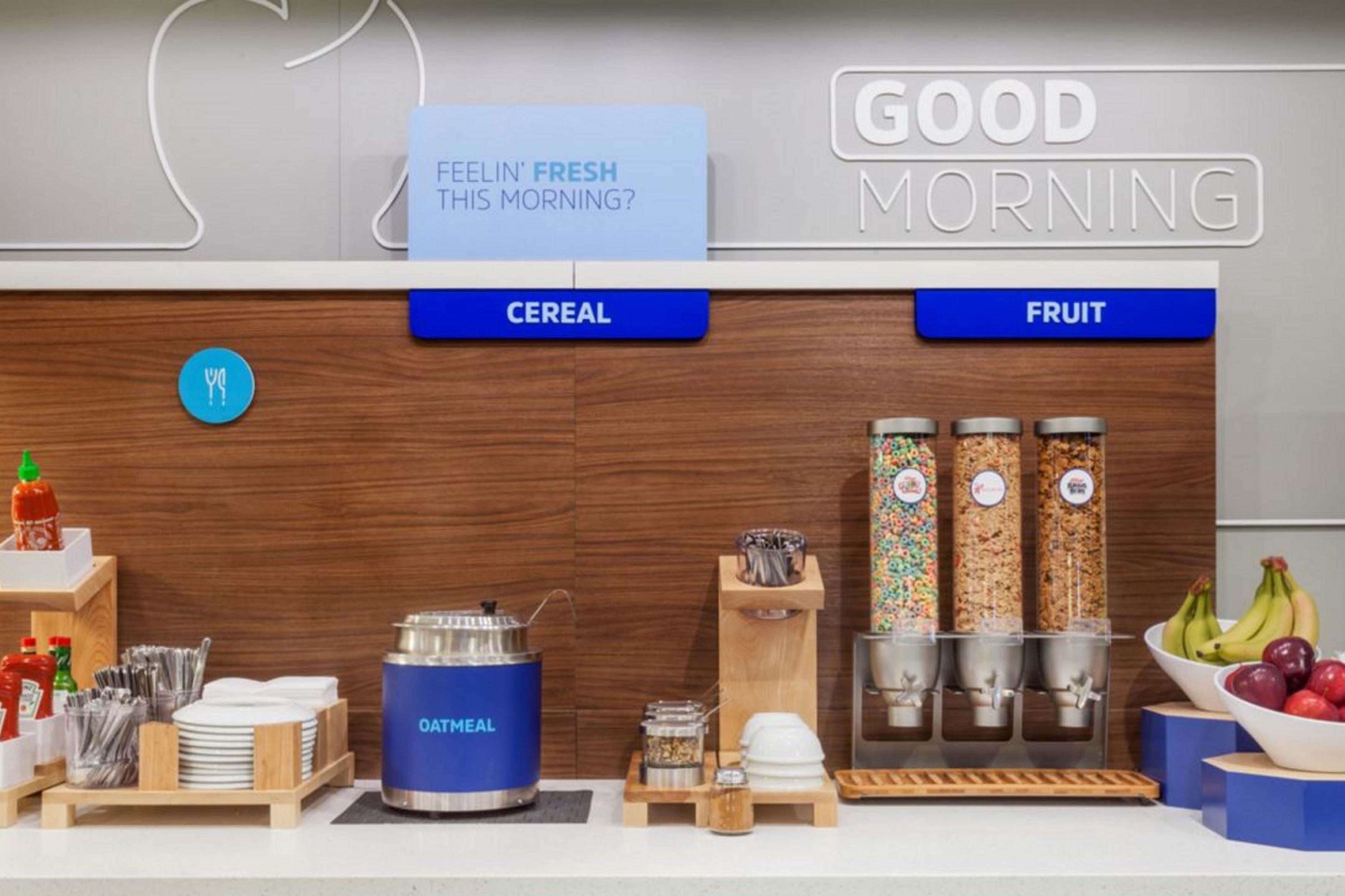 Holiday Inn Express And Suites Alpine By Ihg Екстериор снимка